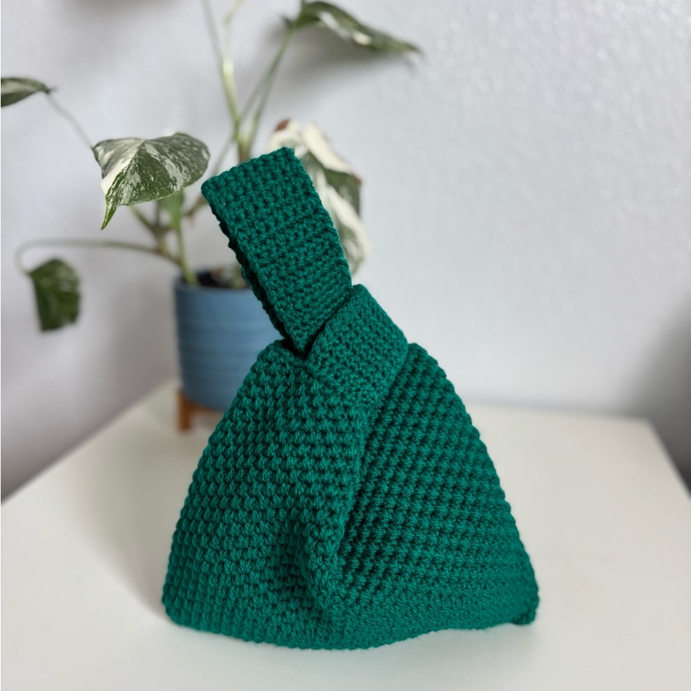 Green Crochet Loop Handle Handbag Wristlet